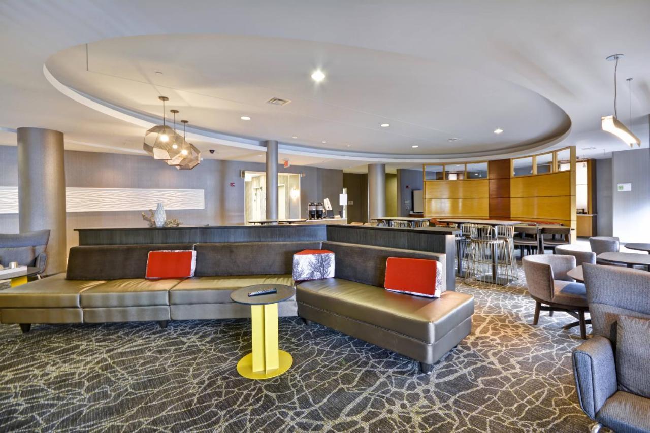 Springhill Suites Lexington Near The University Of Kentucky Exteriör bild
