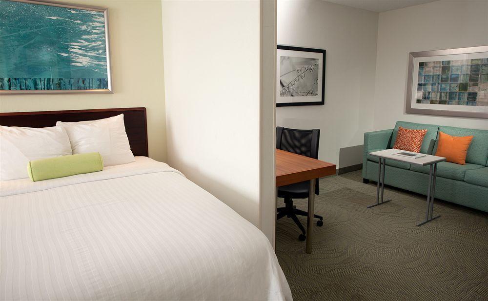 Springhill Suites Lexington Near The University Of Kentucky Exteriör bild