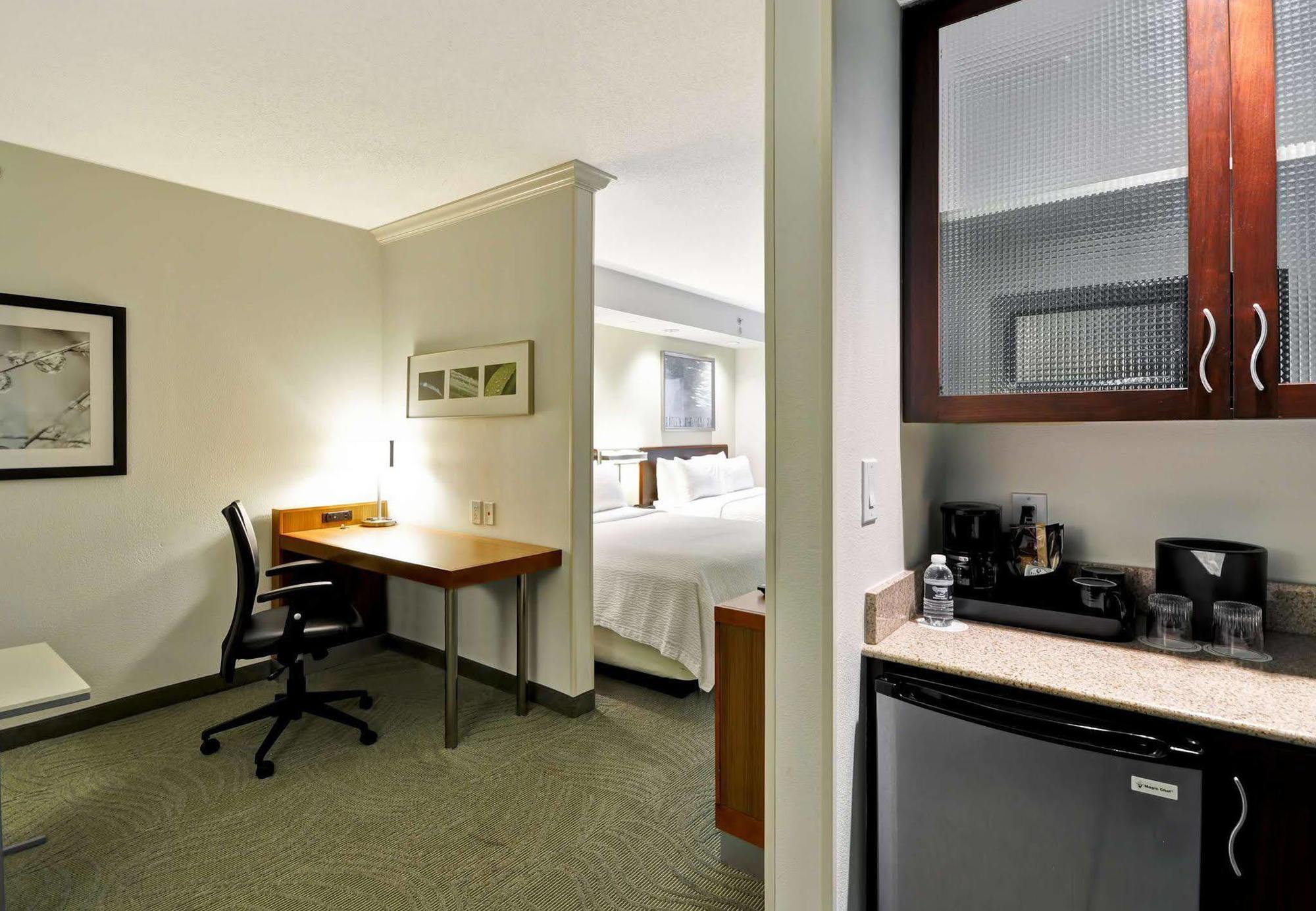 Springhill Suites Lexington Near The University Of Kentucky Exteriör bild