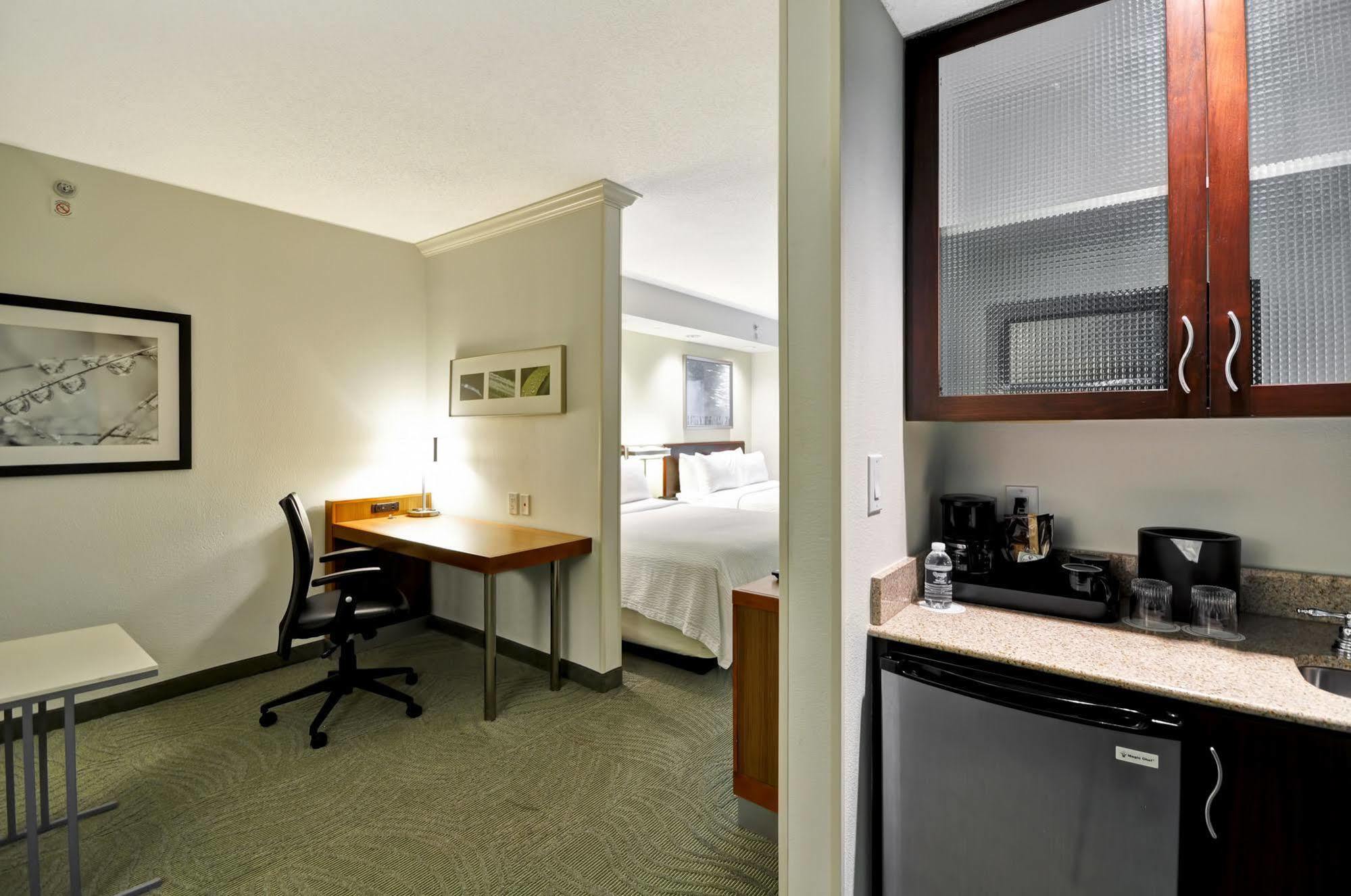 Springhill Suites Lexington Near The University Of Kentucky Exteriör bild